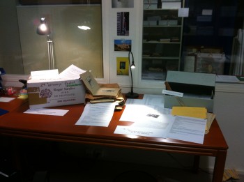 <p>Le travail d'inventaire: du carton à la boîte d'archives et à l'inventaire informatisé.</p>